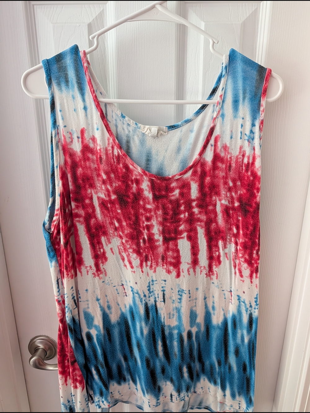 Sleeveless Tie-Dye Tank Top - Red & Blue